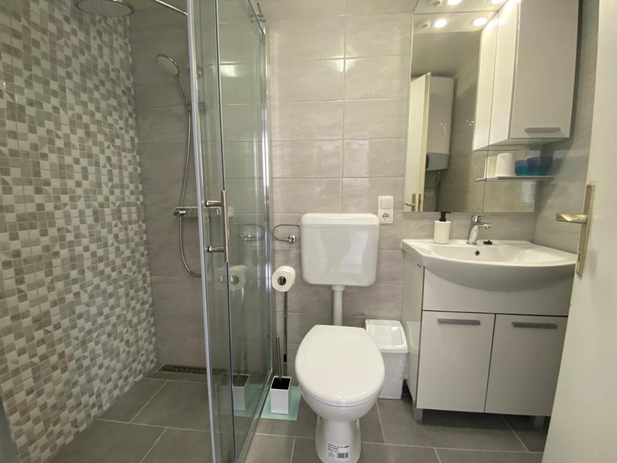 Apartment Surdic Valun Eksteriør bilde