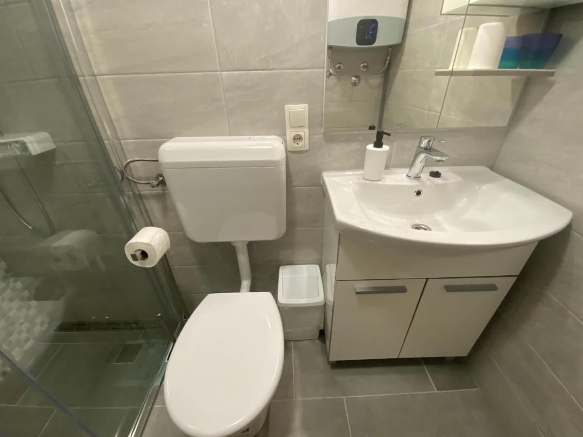 Apartment Surdic Valun Eksteriør bilde