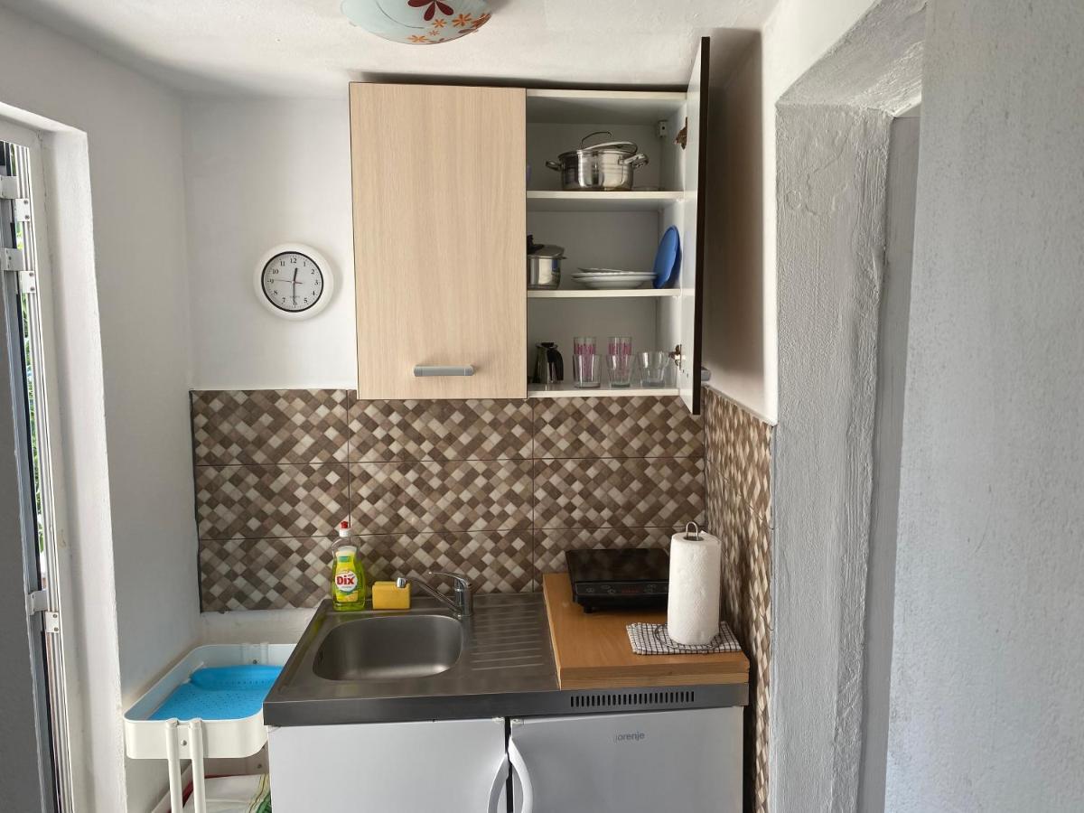 Apartment Surdic Valun Eksteriør bilde